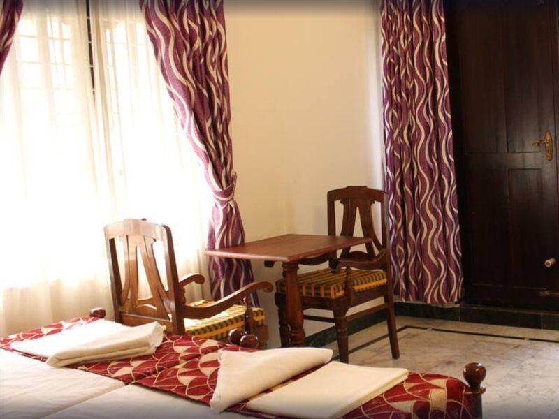 Hotel White Rose Kochi Exterior foto