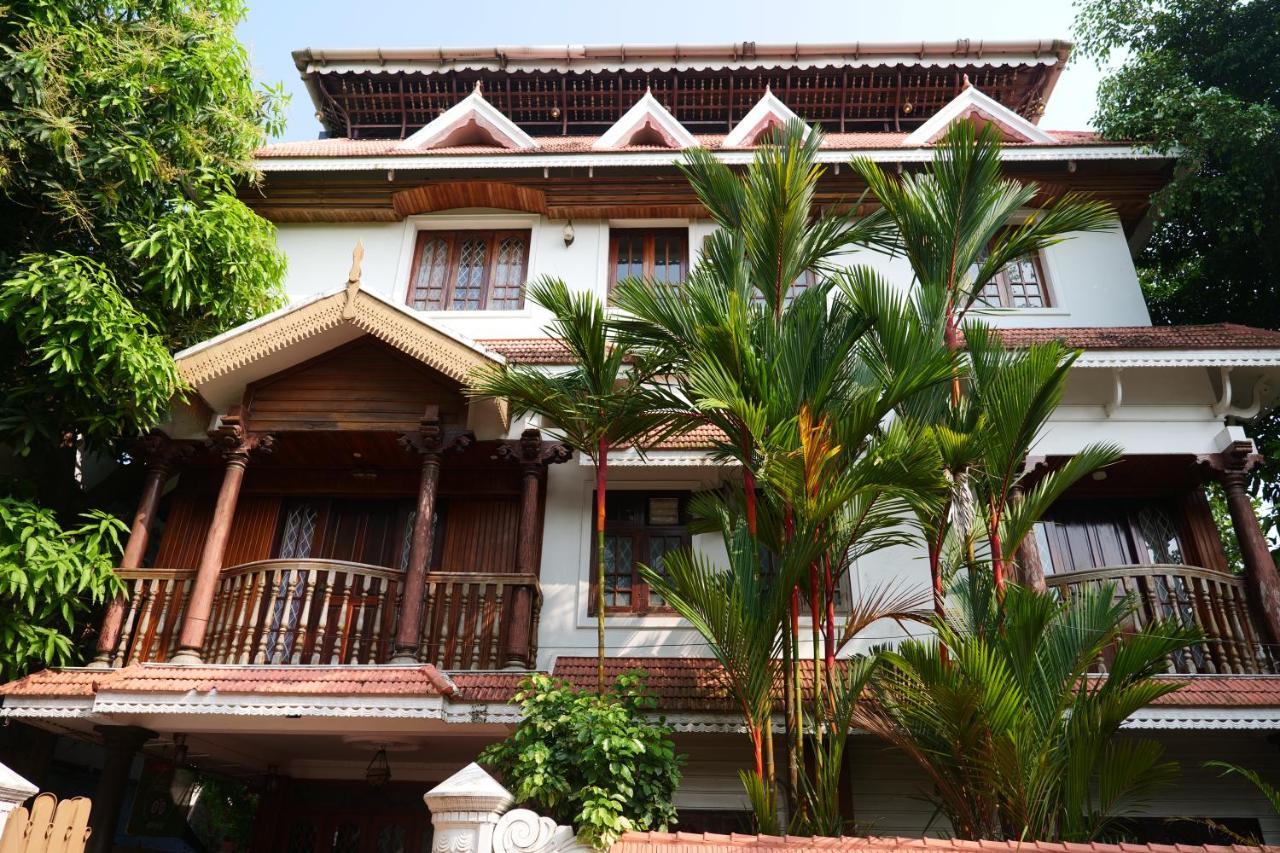 Hotel White Rose Kochi Exterior foto