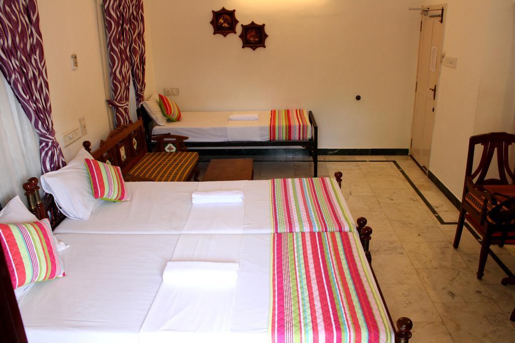 Hotel White Rose Kochi Exterior foto