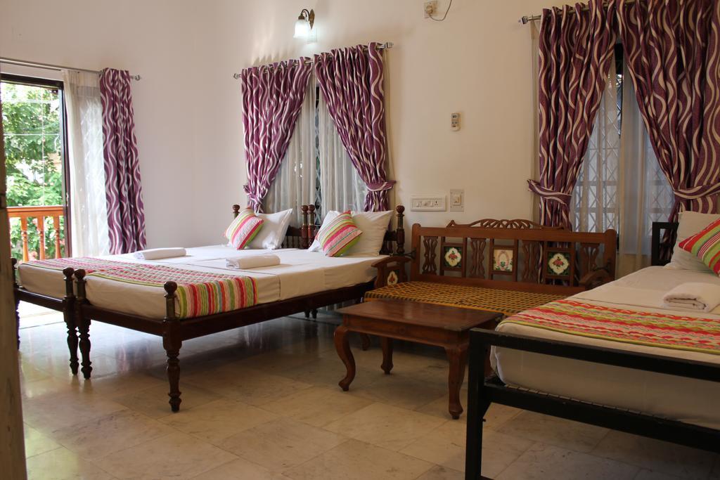 Hotel White Rose Kochi Exterior foto