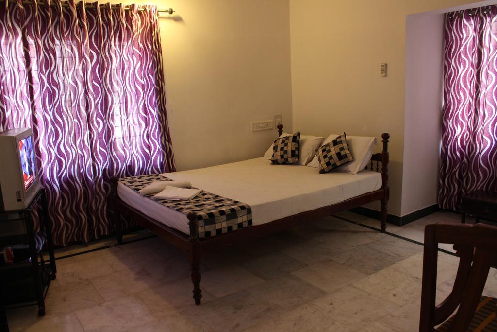 Hotel White Rose Kochi Exterior foto