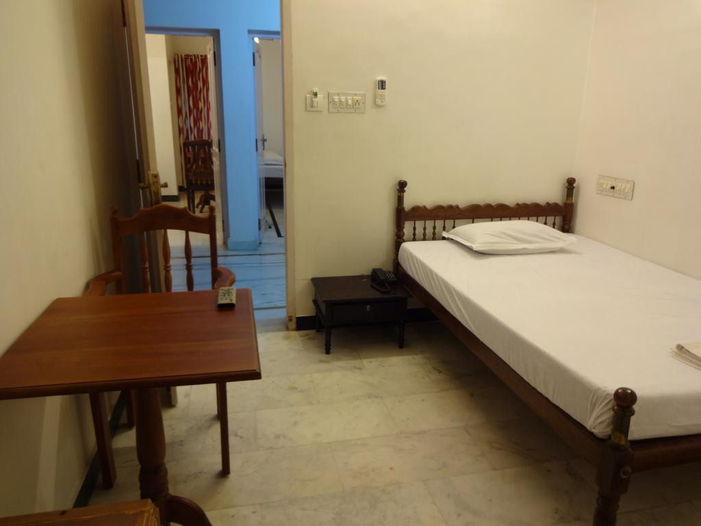 Hotel White Rose Kochi Habitación foto
