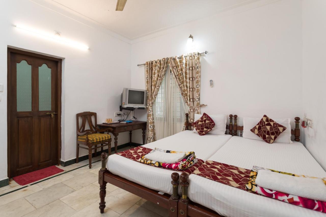 Hotel White Rose Kochi Exterior foto