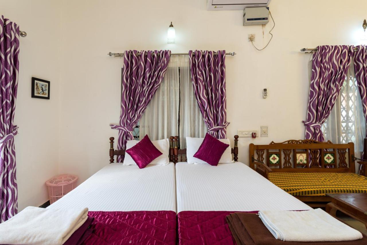 Hotel White Rose Kochi Exterior foto