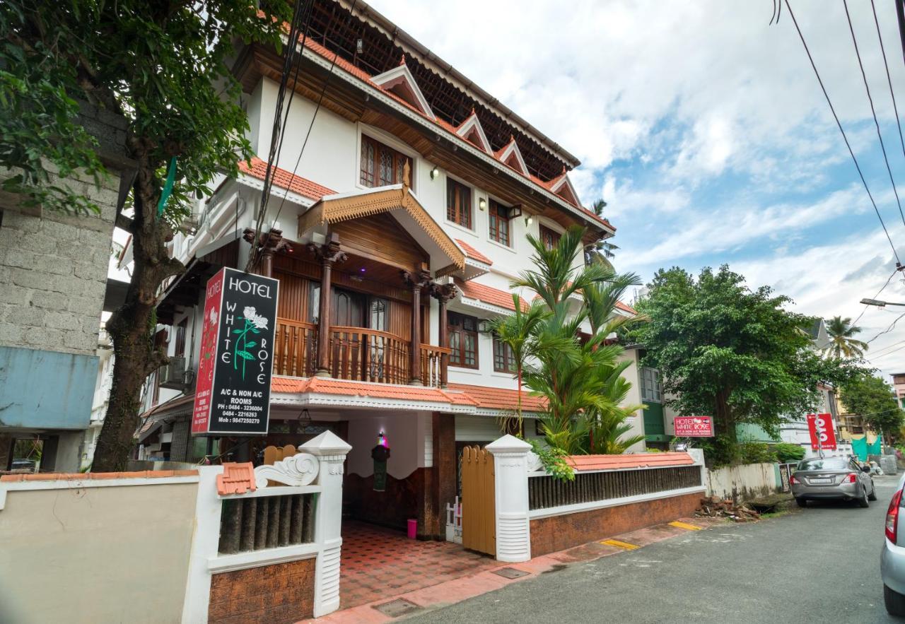 Hotel White Rose Kochi Exterior foto
